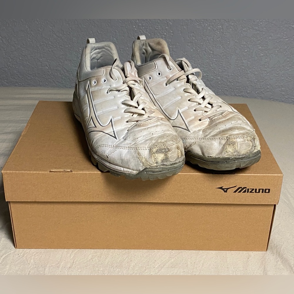 Mizuno Ambition 2 AS Baseball Training Shoes - Men’s 12 - Moderately Used